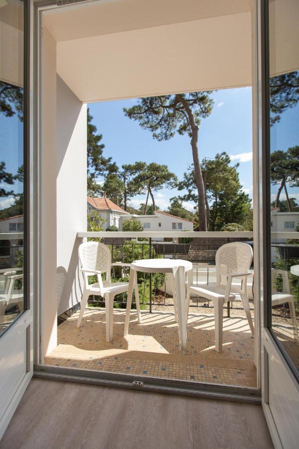 De La - Hotel 3*