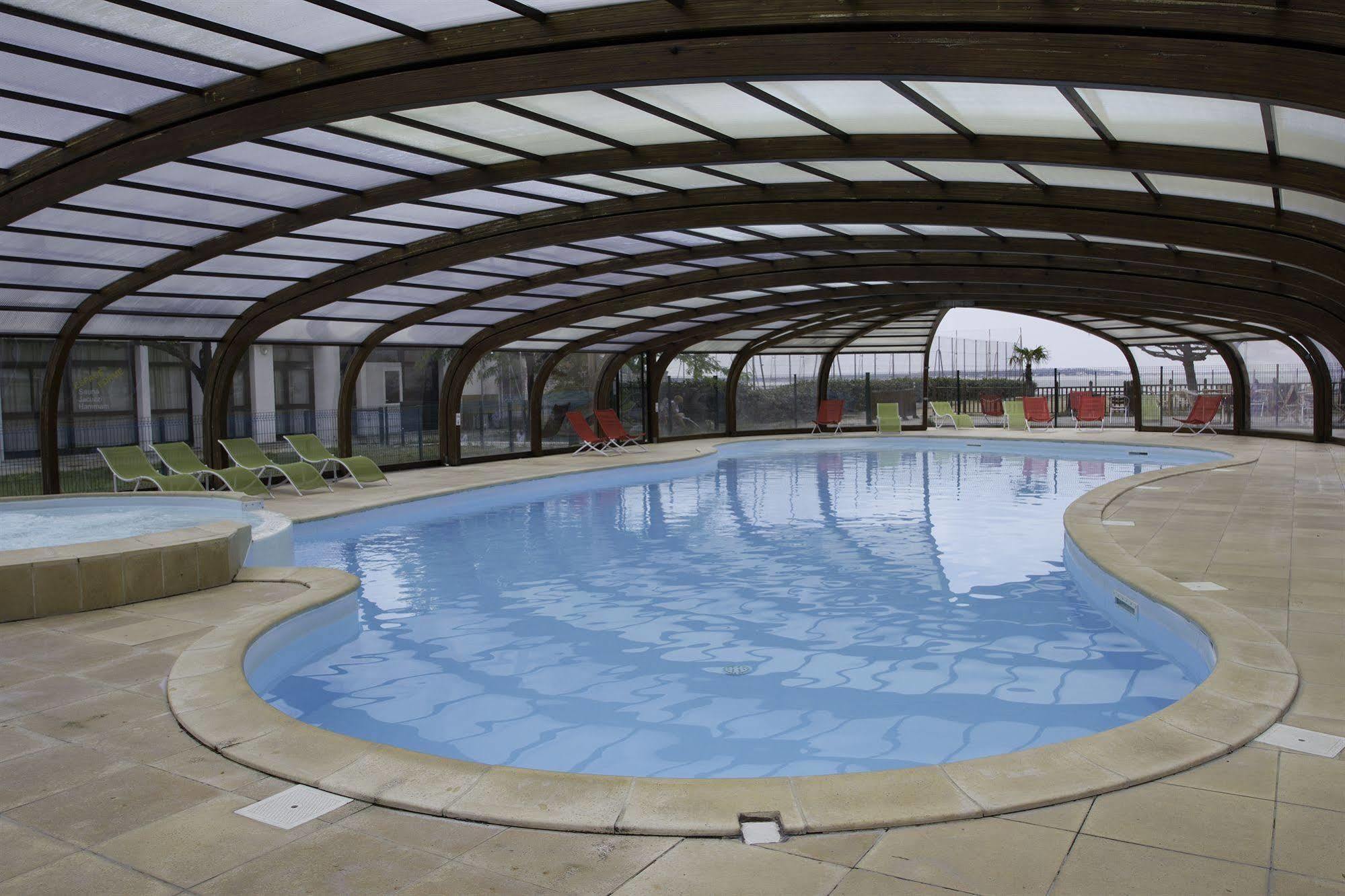 De La - Hotel 3*